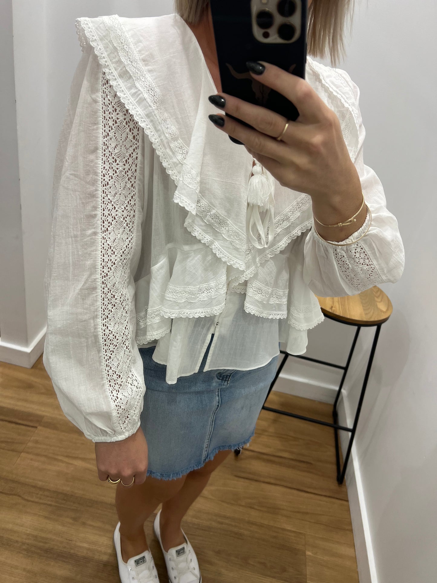 Latina top