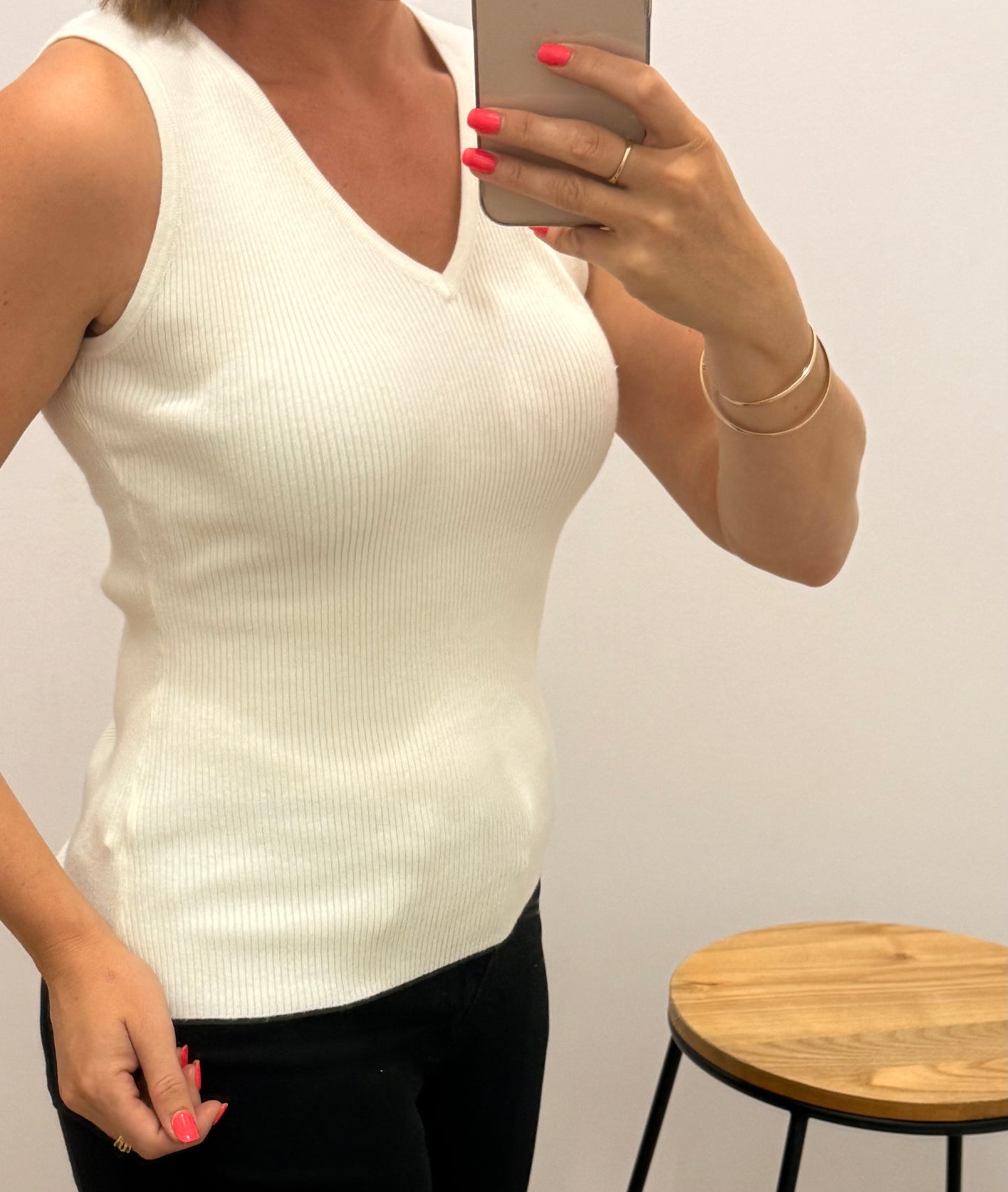 Amaris Singlet - White
