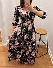 Load image into Gallery viewer, Johnie Dress
