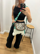 Load image into Gallery viewer, Stellona Canyon Hairon Bag
