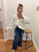 Load image into Gallery viewer, Zetland Blouse - White
