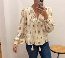 Load image into Gallery viewer, Zetland Blouse - Natural
