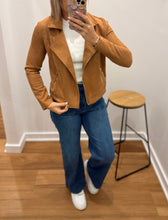 Load image into Gallery viewer, Manhattan Jacket - Tan
