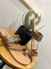 Load image into Gallery viewer, Lannie Mae Sandal - Honey
