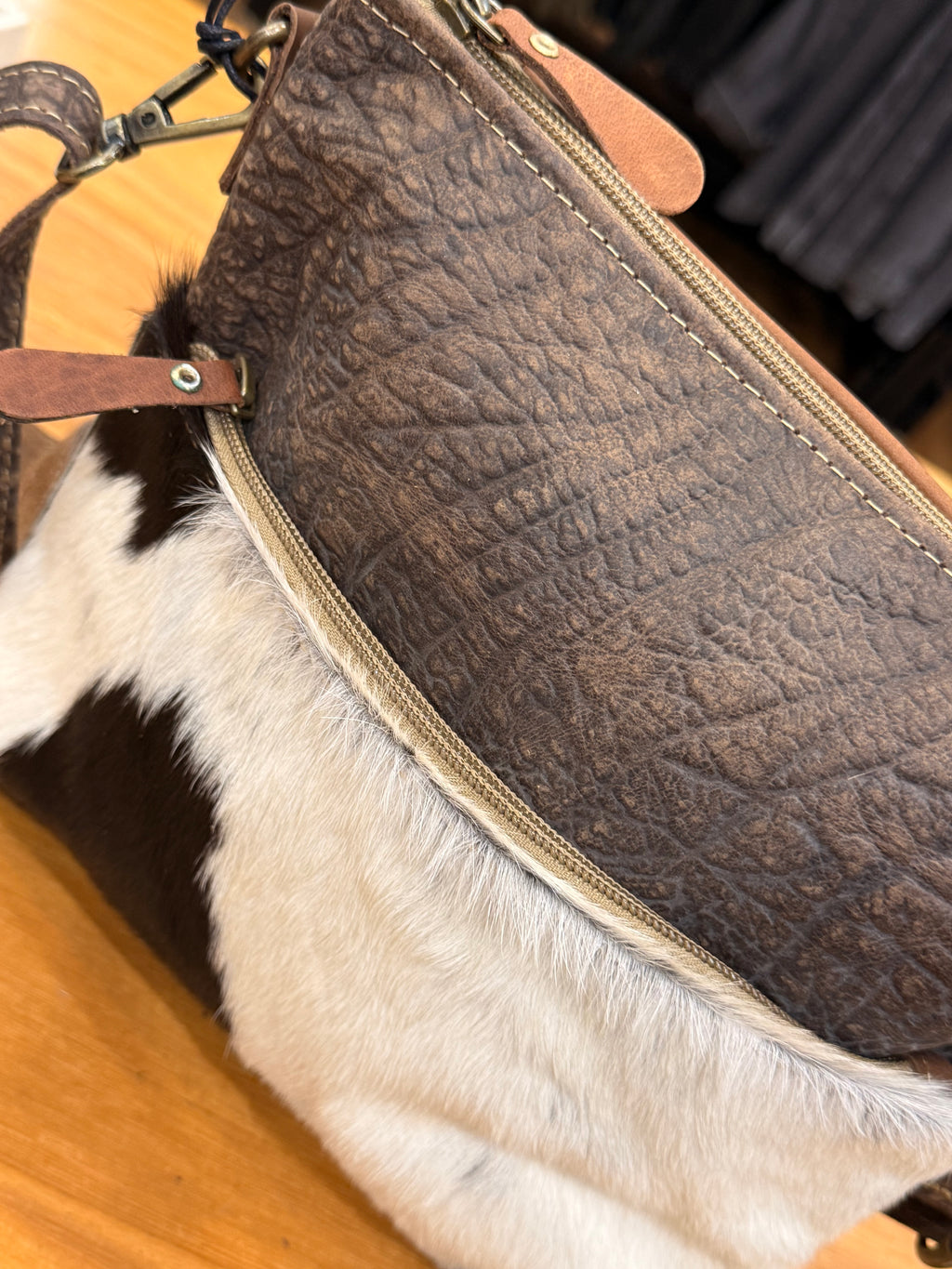 Point Rock Crossbody bag
