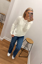 Load image into Gallery viewer, Kiama Knit - White
