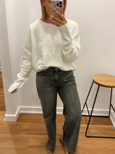 Load image into Gallery viewer, Riverford Knit - White
