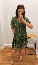 Load image into Gallery viewer, Mai Sleeve Dress
