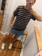 Load image into Gallery viewer, Tasman Top - Choc/Blue
