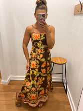 Load image into Gallery viewer, Willowcove Midi Dress
