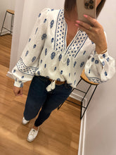 Load image into Gallery viewer, Anna Top - White
