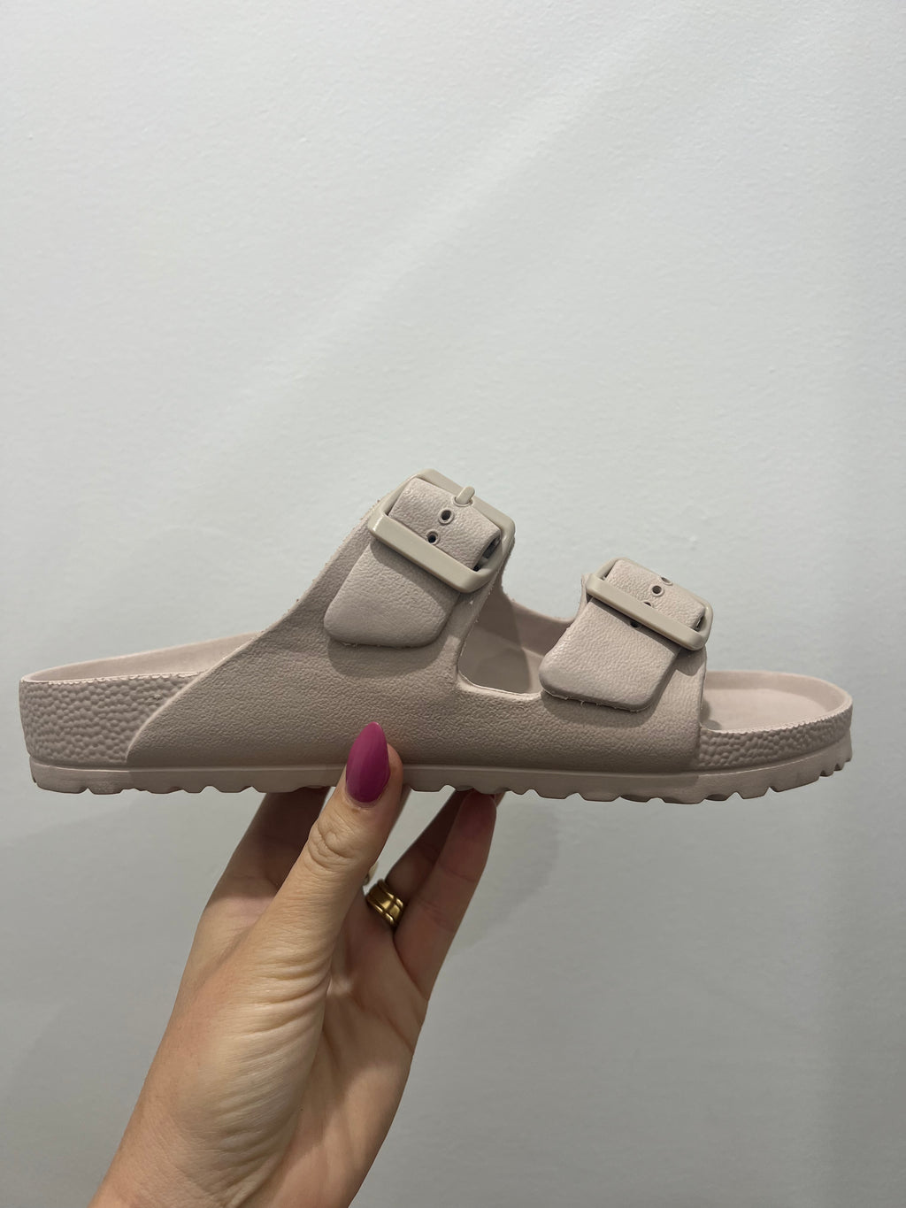 Human 'Ripe' Slide - Cool Grey