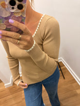 Load image into Gallery viewer, Veri Top - Camel
