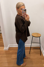 Load image into Gallery viewer, Wren Knit - Choc
