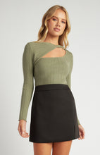 Load image into Gallery viewer, Twisted Rib Knit - Khaki
