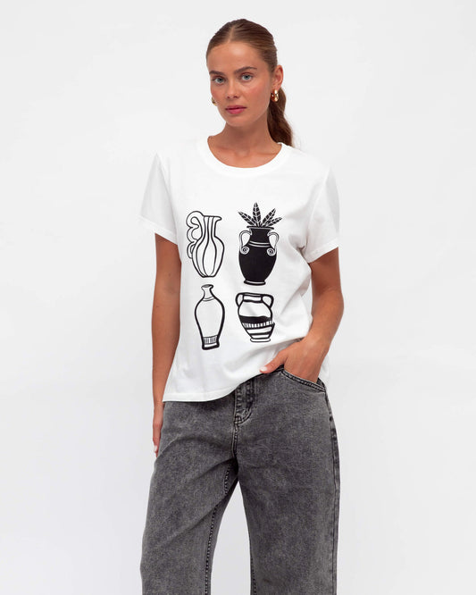Vase Tee