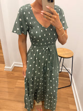 Load image into Gallery viewer, Lottie Sleeve maxi dress
