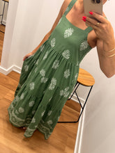 Load image into Gallery viewer, Lulu Maxi Dress
