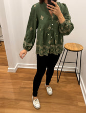 Load image into Gallery viewer, Rozen Top - Green
