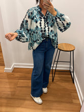 Load image into Gallery viewer, Stevie Top - Aqua Blue
