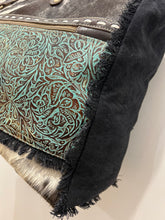 Load image into Gallery viewer, Sea Grass Weekender Bag
