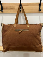 Load image into Gallery viewer, Kaliko Weekender Bag

