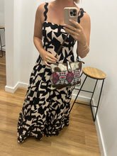 Load image into Gallery viewer, Mia Crossbody bag
