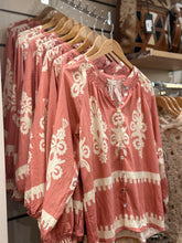 Load image into Gallery viewer, Lona Shirt - Pink
