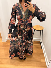 Load image into Gallery viewer, Posie Maxi Dress

