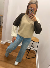 Load image into Gallery viewer, Abeey Knit - Natural
