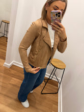 Load image into Gallery viewer, Manhattan Jacket - Nude
