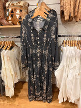 Load image into Gallery viewer, Arah Midi Dress
