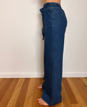 Load image into Gallery viewer, Oasis Jean - Dark blue
