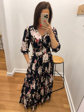 Load image into Gallery viewer, Johnie Dress
