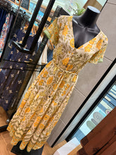 Load image into Gallery viewer, Daffy Dress
