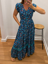 Load image into Gallery viewer, Joylin Dress
