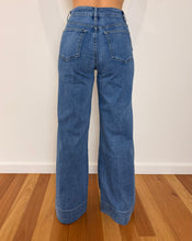 Load image into Gallery viewer, Colebee Jean - light denim
