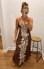 Load image into Gallery viewer, Hile Dress
