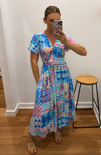 Load image into Gallery viewer, Blossy Dress
