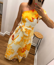 Load image into Gallery viewer, Mallaroy Dress - Yellow
