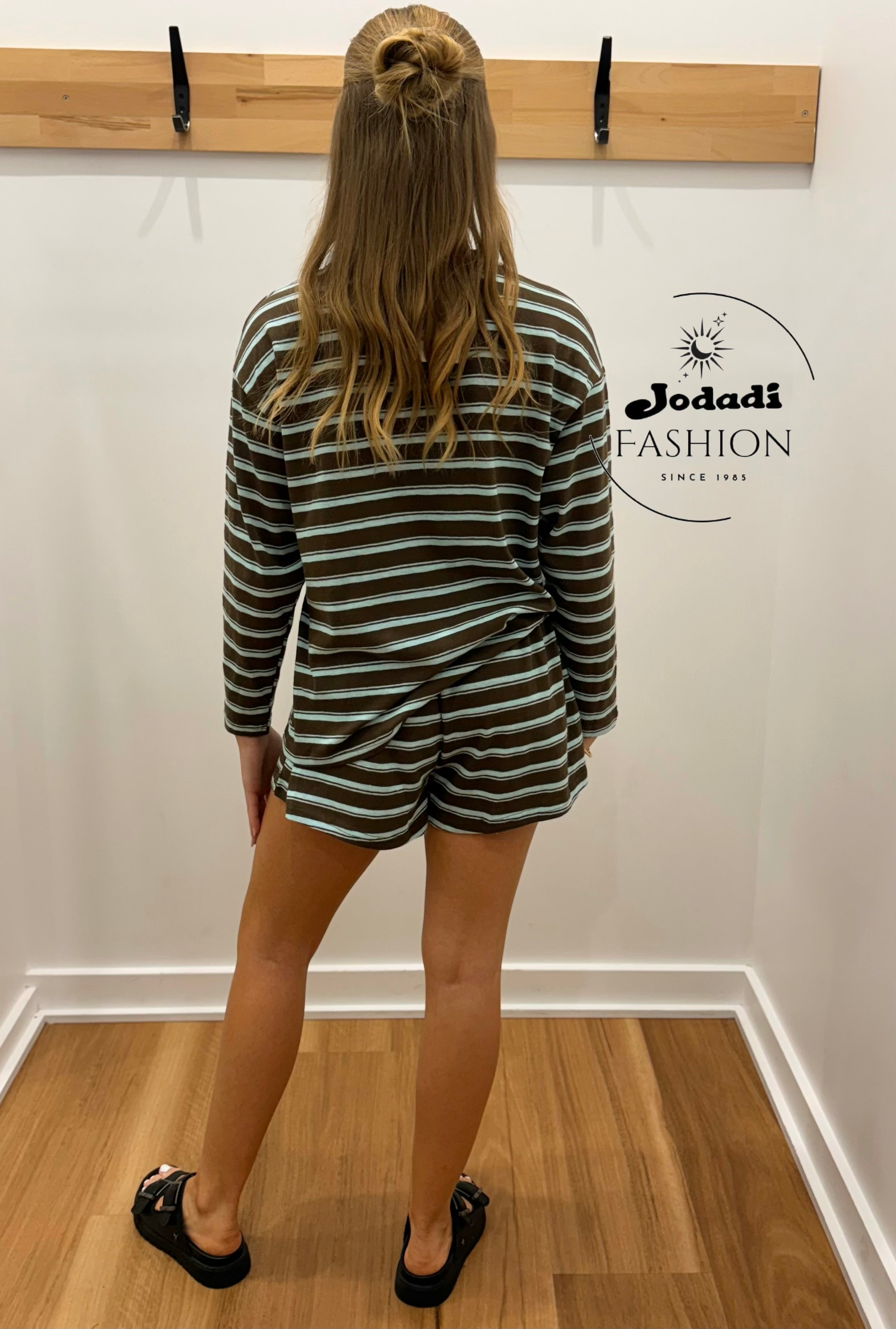 Kandos Stripe Short - Choc/blue
