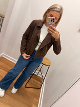 Load image into Gallery viewer, Manhattan Jacket - Choc
