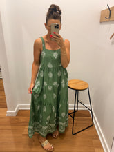 Load image into Gallery viewer, Lulu Maxi Dress
