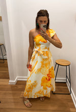 Load image into Gallery viewer, Mallaroy Dress - Yellow
