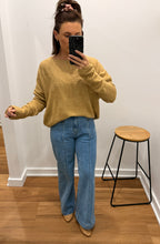 Load image into Gallery viewer, Malone Jumper - Mocha

