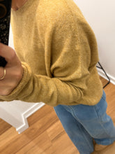 Load image into Gallery viewer, Malone Jumper - Mocha
