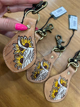 Load image into Gallery viewer, Shinza key Fob
