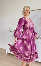 Load image into Gallery viewer, Quincy Dress
