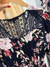 Load image into Gallery viewer, Johnie Dress
