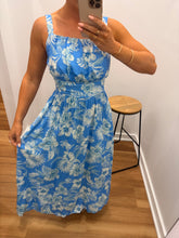 Load image into Gallery viewer, Hope Maxi Dress
